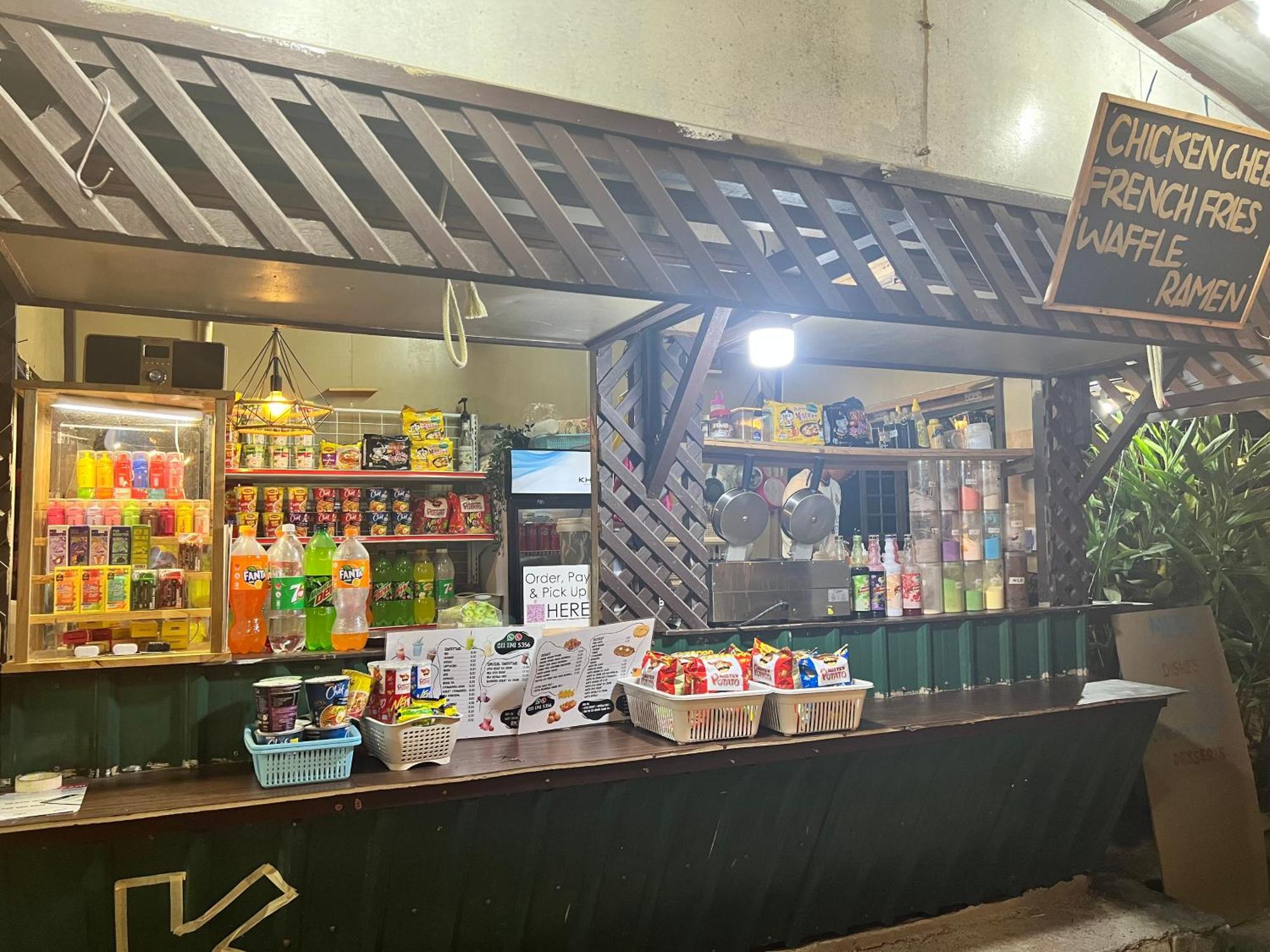 Perhentian Mama'S Hotel Kampong Pasir Hantu Eksteriør billede